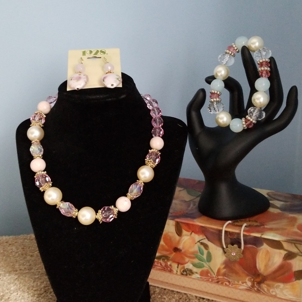 💥💥 choose 3 for 15!!! 💥💥jewelry set